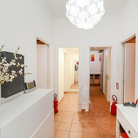 بيت ضيافة Be First روما