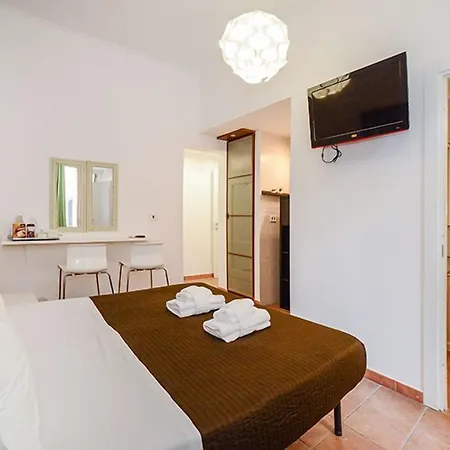 Be First ゲストハウス 3*